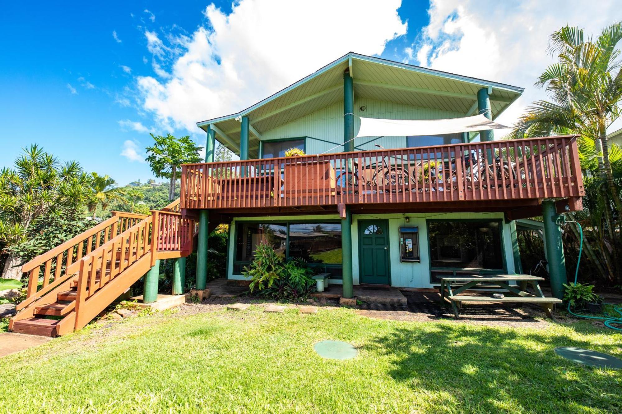 Backpackers Vacation Inn And Plantation Village Pupukea Exterior photo