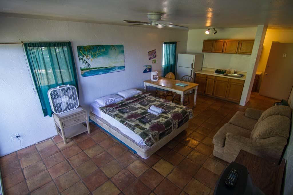 Backpackers Vacation Inn And Plantation Village Pupukea Exterior photo